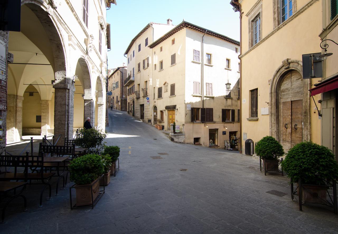 Dimora Dell'Erbe Rooms Montepulciano Stazione Exteriör bild